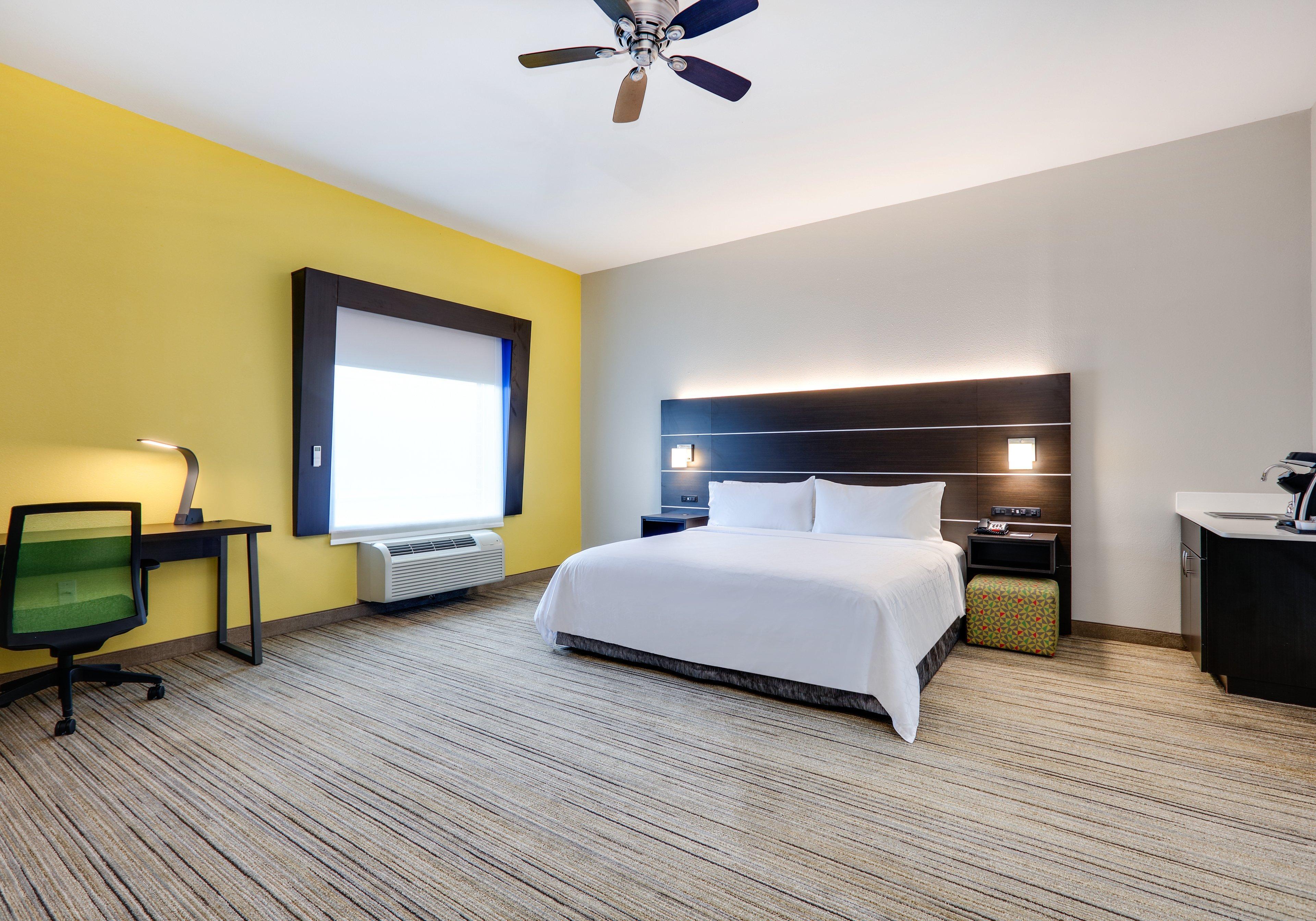 Holiday Inn Express Hotel & Suites Cleburne By Ihg Exterior foto