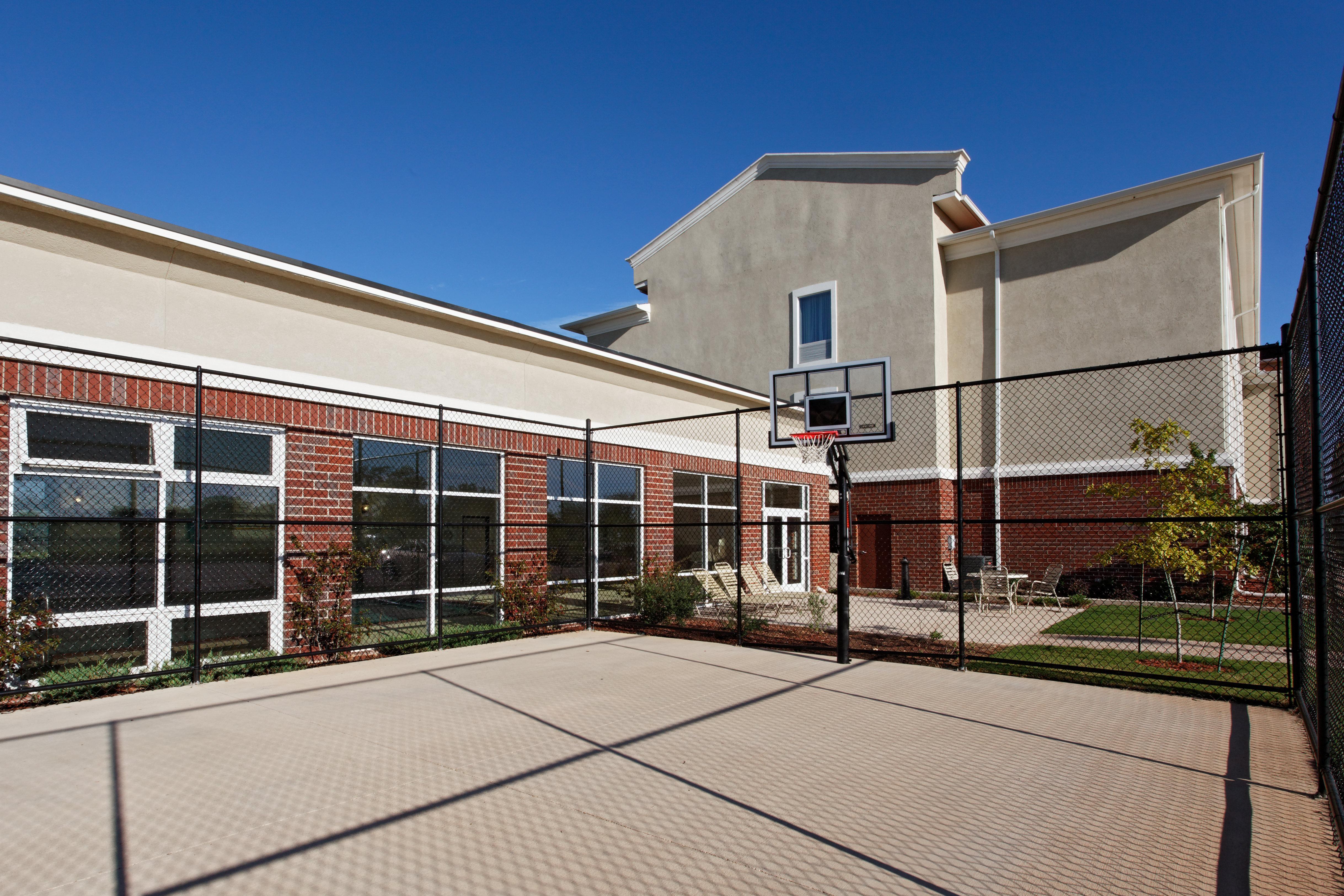 Holiday Inn Express Hotel & Suites Cleburne By Ihg Exterior foto
